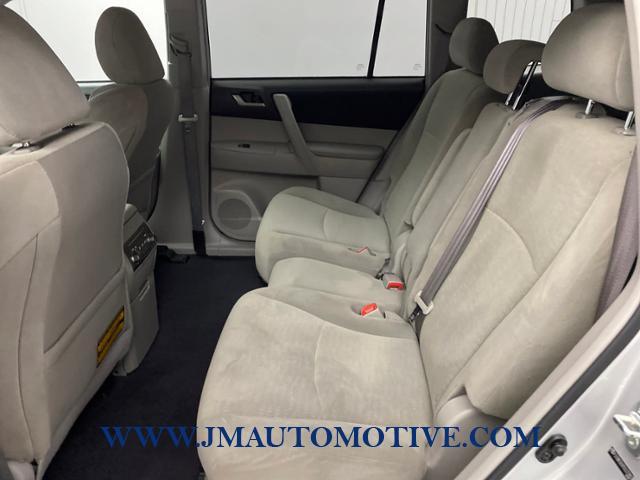 2013 Toyota Highlander 4WD 4dr V6 Plus, available for sale in Naugatuck, Connecticut | J&M Automotive Sls&Svc LLC. Naugatuck, Connecticut 2013 Toyota Highlander 4WD 4dr V6 Plus, available for sale in Naugatuck, Connecticut | J&M Automotive Sls&Svc LLC. Naugatuck, Connecticut