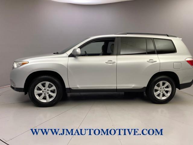 2013 Toyota Highlander 4WD 4dr V6 Plus, available for sale in Naugatuck, Connecticut | J&M Automotive Sls&Svc LLC. Naugatuck, Connecticut 2013 Toyota Highlander 4WD 4dr V6 Plus, available for sale in Naugatuck, Connecticut | J&M Automotive Sls&Svc LLC. Naugatuck, Connecticut
