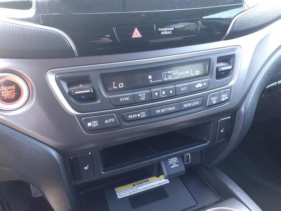 2021 Honda Pilot SE, available for sale in Andover, Massachusetts | Autouse. Andover, Massachusetts 2021 Honda Pilot SE, available for sale in Andover, Massachusetts | Autouse. Andover, Massachusetts