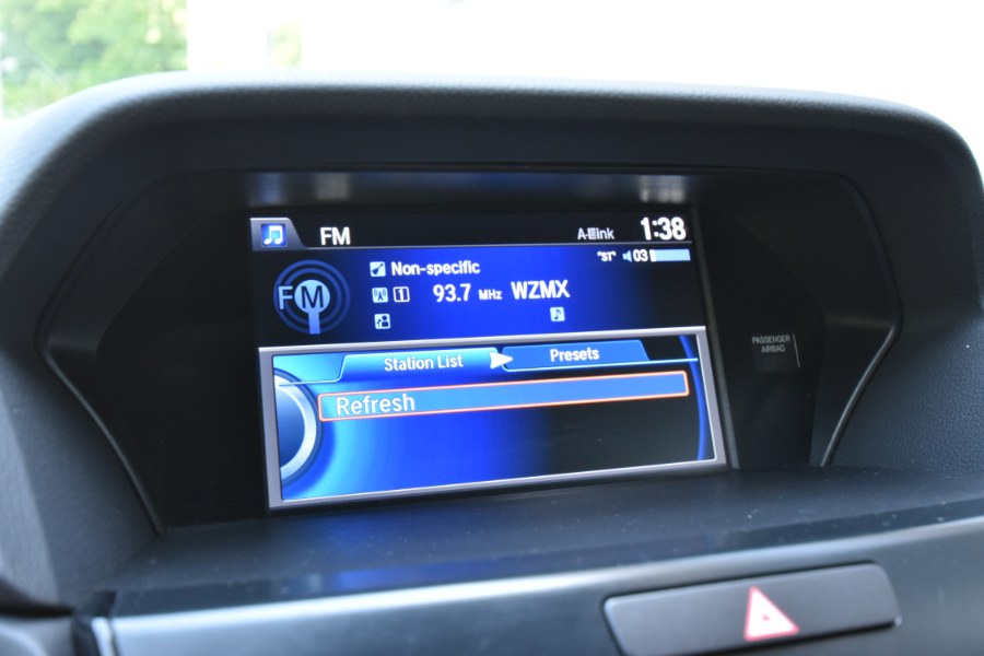 2016 Acura ILX 4dr Sdn w/Premium/A-SPEC Pkg, available for sale in Waterbury, Connecticut | Highline Car Connection. Waterbury, Connecticut 2016 Acura ILX 4dr Sdn w/Premium/A-SPEC Pkg, available for sale in Waterbury, Connecticut | Highline Car Connection. Waterbury, Connecticut