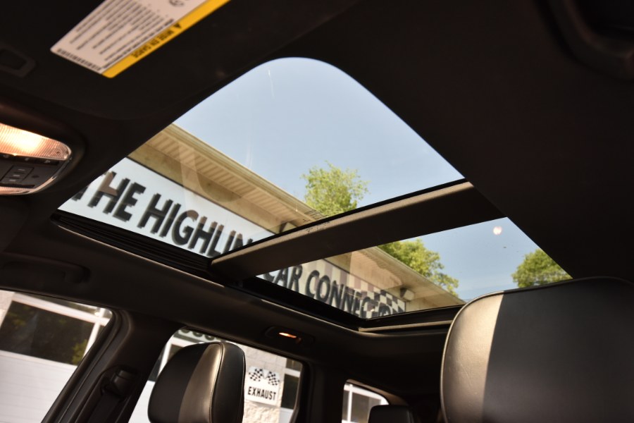 2015 Jeep Grand Cherokee 4WD 4dr Overland, available for sale in Waterbury, Connecticut | Highline Car Connection. Waterbury, Connecticut 2015 Jeep Grand Cherokee 4WD 4dr Overland, available for sale in Waterbury, Connecticut | Highline Car Connection. Waterbury, Connecticut