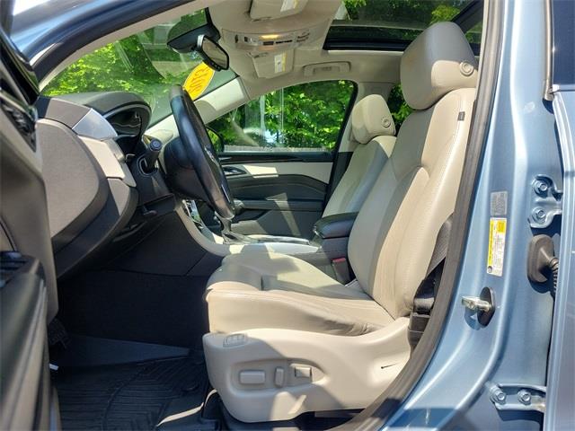 2013 Cadillac Srx Performance, available for sale in Stratford, Connecticut | Wiz Leasing Inc. Stratford, Connecticut 2013 Cadillac Srx Performance, available for sale in Stratford, Connecticut | Wiz Leasing Inc. Stratford, Connecticut