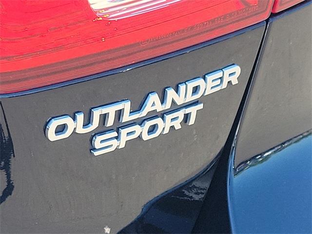 2019 Mitsubishi Outlander Sport 2.0 SP, available for sale in Stratford, Connecticut | Wiz Leasing Inc. Stratford, Connecticut 2019 Mitsubishi Outlander Sport 2.0 SP, available for sale in Stratford, Connecticut | Wiz Leasing Inc. Stratford, Connecticut