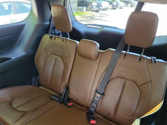 2017 Chrysler Pacifica Limited, available for sale in Stratford, Connecticut | Wiz Leasing Inc. Stratford, Connecticut 2017 Chrysler Pacifica Limited, available for sale in Stratford, Connecticut | Wiz Leasing Inc. Stratford, Connecticut