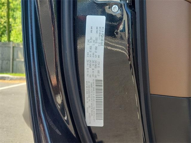 2017 Chrysler Pacifica Limited, available for sale in Stratford, Connecticut | Wiz Leasing Inc. Stratford, Connecticut 2017 Chrysler Pacifica Limited, available for sale in Stratford, Connecticut | Wiz Leasing Inc. Stratford, Connecticut