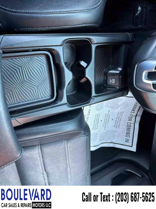 2017 Honda Cr-v EX-L w/Navigation Sport Utility 4D, available for sale in New Haven, Connecticut | Boulevard Motors LLC. New Haven, Connecticut 2017 Honda Cr-v EX-L w/Navigation Sport Utility 4D, available for sale in New Haven, Connecticut | Boulevard Motors LLC. New Haven, Connecticut
