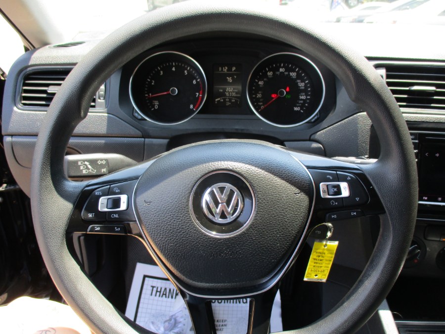 2016 Volkswagen Jetta Sedan 4dr Auto 1.4T S, available for sale in Meriden, Connecticut | Cos Central Auto. Meriden, Connecticut 2016 Volkswagen Jetta Sedan 4dr Auto 1.4T S, available for sale in Meriden, Connecticut | Cos Central Auto. Meriden, Connecticut