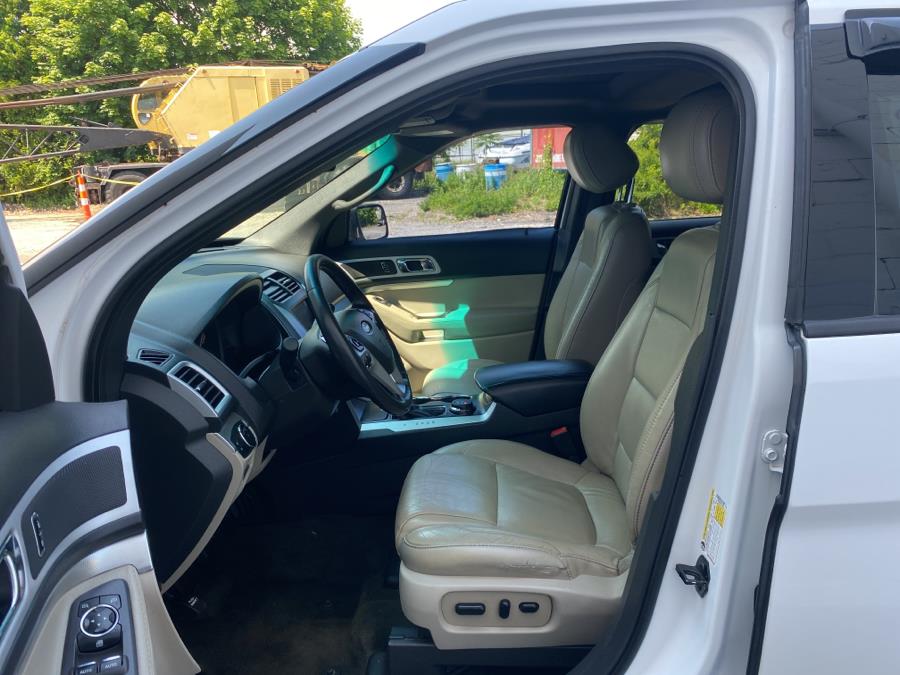 2014 Ford Explorer 4WD 4dr XLT, available for sale in Milford, Connecticut | Dealertown Auto Wholesalers. Milford, Connecticut 2014 Ford Explorer 4WD 4dr XLT, available for sale in Milford, Connecticut | Dealertown Auto Wholesalers. Milford, Connecticut