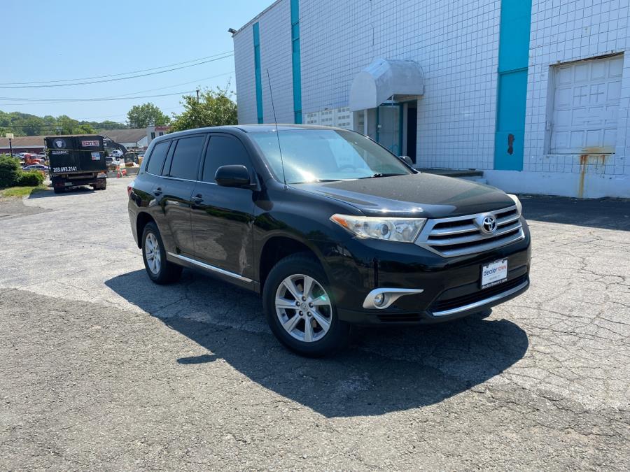 2012 Toyota Highlander 4WD 4dr V6 (Natl), available for sale in Milford, Connecticut | Dealertown Auto Wholesalers. Milford, Connecticut 2012 Toyota Highlander 4WD 4dr V6 (Natl), available for sale in Milford, Connecticut | Dealertown Auto Wholesalers. Milford, Connecticut