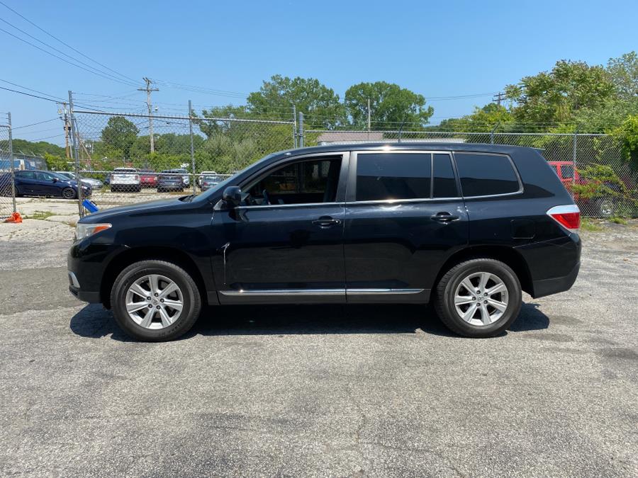 2012 Toyota Highlander 4WD 4dr V6 (Natl), available for sale in Milford, Connecticut | Dealertown Auto Wholesalers. Milford, Connecticut 2012 Toyota Highlander 4WD 4dr V6 (Natl), available for sale in Milford, Connecticut | Dealertown Auto Wholesalers. Milford, Connecticut