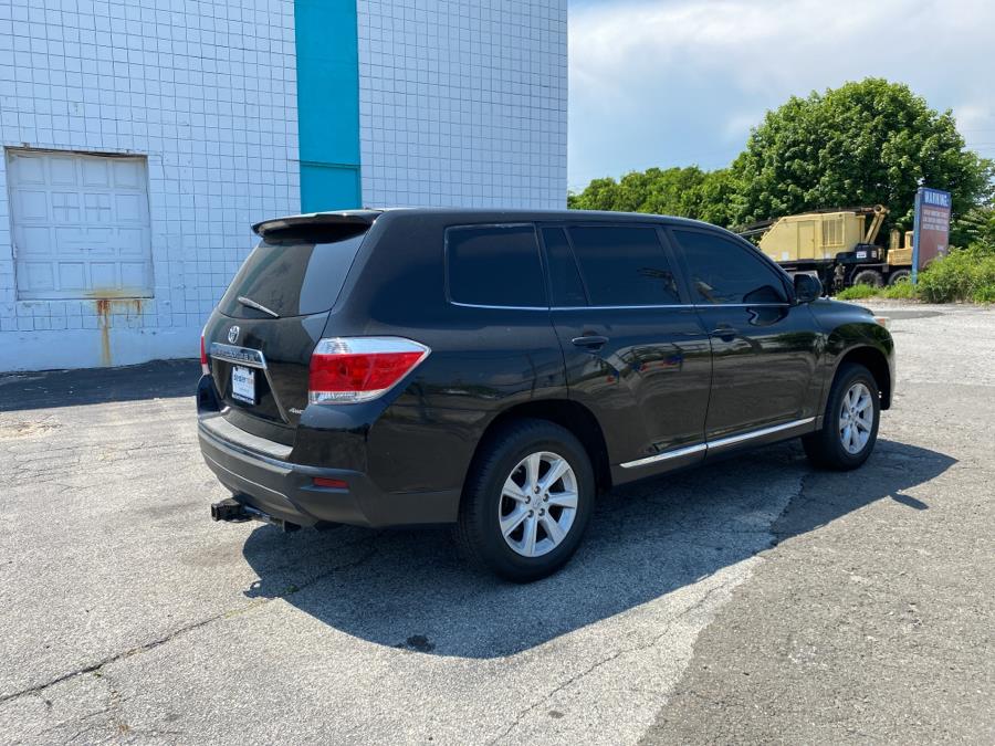 2012 Toyota Highlander 4WD 4dr V6 (Natl), available for sale in Milford, Connecticut | Dealertown Auto Wholesalers. Milford, Connecticut 2012 Toyota Highlander 4WD 4dr V6 (Natl), available for sale in Milford, Connecticut | Dealertown Auto Wholesalers. Milford, Connecticut