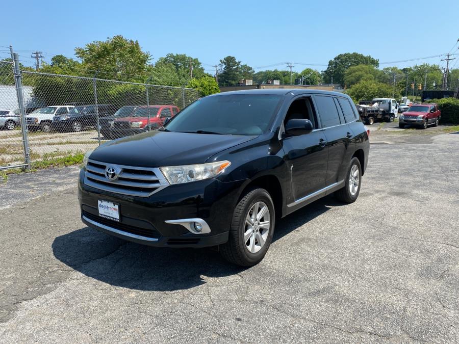 2012 Toyota Highlander 4WD 4dr V6 (Natl), available for sale in Milford, Connecticut | Dealertown Auto Wholesalers. Milford, Connecticut 2012 Toyota Highlander 4WD 4dr V6 (Natl), available for sale in Milford, Connecticut | Dealertown Auto Wholesalers. Milford, Connecticut