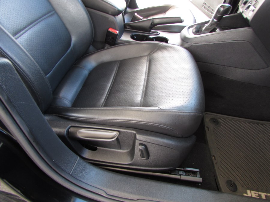 2013 Volkswagen Jetta Sedan 4dr Auto SE w/Convenience/Sunroof, available for sale in Orlando, Florida | VIP Auto Enterprise, Inc. Orlando, Florida 2013 Volkswagen Jetta Sedan 4dr Auto SE w/Convenience/Sunroof, available for sale in Orlando, Florida | VIP Auto Enterprise, Inc. Orlando, Florida