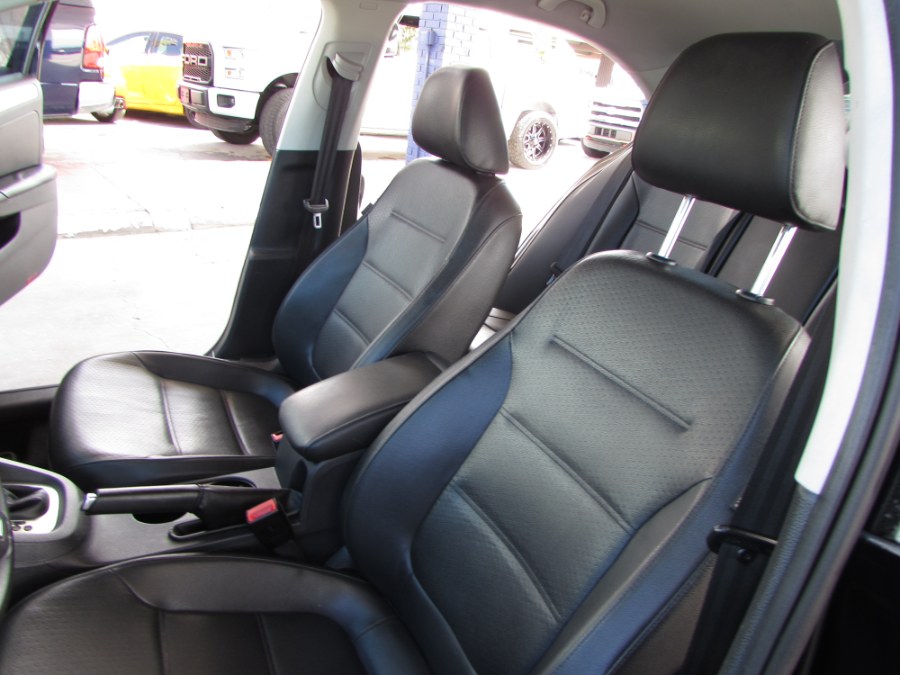 2013 Volkswagen Jetta Sedan 4dr Auto SE w/Convenience/Sunroof, available for sale in Orlando, Florida | VIP Auto Enterprise, Inc. Orlando, Florida 2013 Volkswagen Jetta Sedan 4dr Auto SE w/Convenience/Sunroof, available for sale in Orlando, Florida | VIP Auto Enterprise, Inc. Orlando, Florida