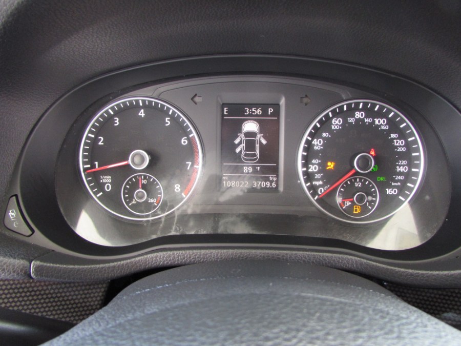 2015 Volkswagen Passat 4dr Sdn 1.8T Auto SE w/Sunroof & Nav, available for sale in Orlando, Florida | VIP Auto Enterprise, Inc. Orlando, Florida 2015 Volkswagen Passat 4dr Sdn 1.8T Auto SE w/Sunroof & Nav, available for sale in Orlando, Florida | VIP Auto Enterprise, Inc. Orlando, Florida