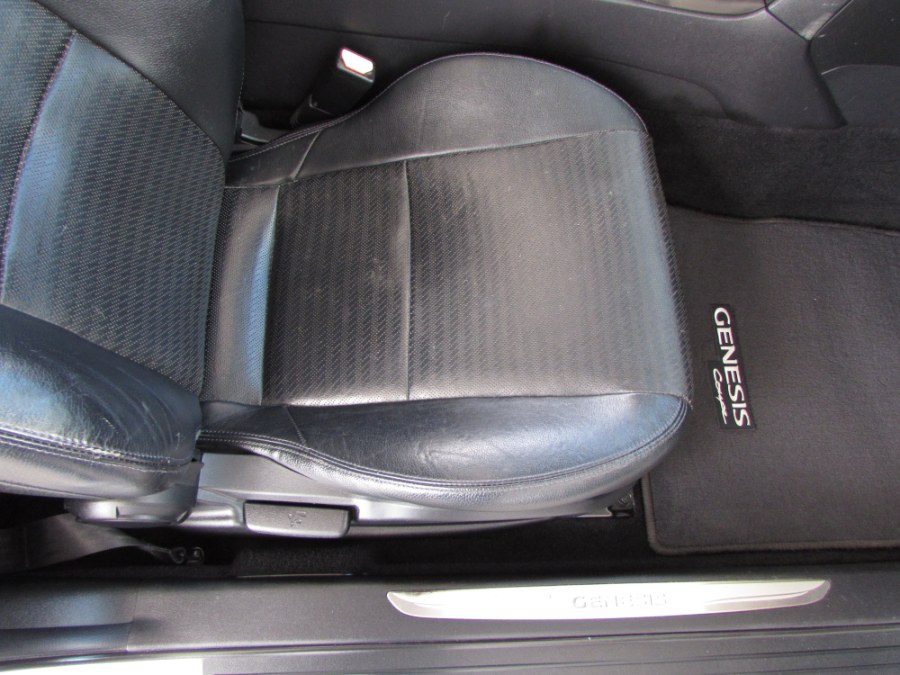 2013 Hyundai Genesis Coupe 2dr V6 3.8L Man R-Spec, available for sale in Orlando, Florida | VIP Auto Enterprise, Inc. Orlando, Florida 2013 Hyundai Genesis Coupe 2dr V6 3.8L Man R-Spec, available for sale in Orlando, Florida | VIP Auto Enterprise, Inc. Orlando, Florida
