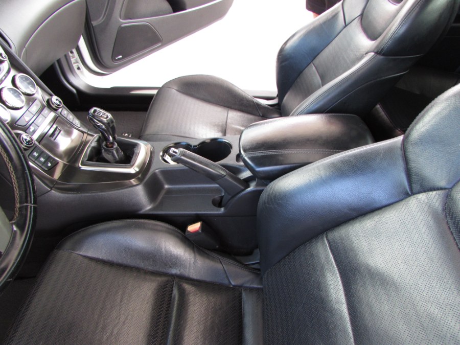 2013 Hyundai Genesis Coupe 2dr V6 3.8L Man R-Spec, available for sale in Orlando, Florida | VIP Auto Enterprise, Inc. Orlando, Florida 2013 Hyundai Genesis Coupe 2dr V6 3.8L Man R-Spec, available for sale in Orlando, Florida | VIP Auto Enterprise, Inc. Orlando, Florida
