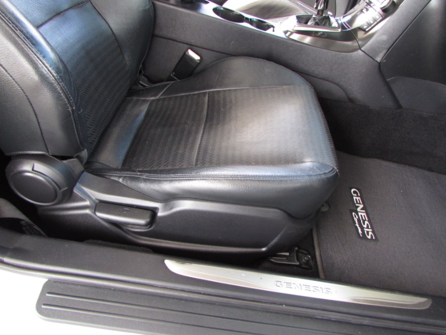 2013 Hyundai Genesis Coupe 2dr V6 3.8L Man R-Spec, available for sale in Orlando, Florida | VIP Auto Enterprise, Inc. Orlando, Florida 2013 Hyundai Genesis Coupe 2dr V6 3.8L Man R-Spec, available for sale in Orlando, Florida | VIP Auto Enterprise, Inc. Orlando, Florida