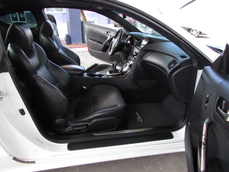 2013 Hyundai Genesis Coupe 2dr V6 3.8L Man R-Spec, available for sale in Orlando, Florida | VIP Auto Enterprise, Inc. Orlando, Florida 2013 Hyundai Genesis Coupe 2dr V6 3.8L Man R-Spec, available for sale in Orlando, Florida | VIP Auto Enterprise, Inc. Orlando, Florida