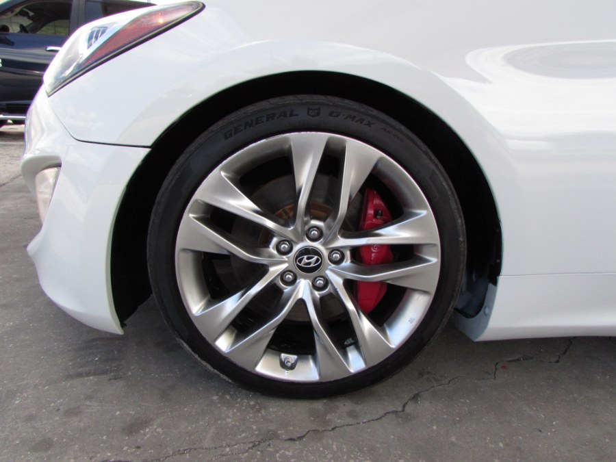 2013 Hyundai Genesis Coupe 2dr V6 3.8L Man R-Spec, available for sale in Orlando, Florida | VIP Auto Enterprise, Inc. Orlando, Florida 2013 Hyundai Genesis Coupe 2dr V6 3.8L Man R-Spec, available for sale in Orlando, Florida | VIP Auto Enterprise, Inc. Orlando, Florida