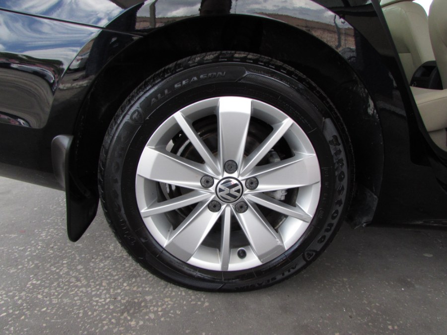 2015 Volkswagen Jetta Sedan 4dr Auto 1.8T SE w/Connectivity PZEV, available for sale in Orlando, Florida | VIP Auto Enterprise, Inc. Orlando, Florida 2015 Volkswagen Jetta Sedan 4dr Auto 1.8T SE w/Connectivity PZEV, available for sale in Orlando, Florida | VIP Auto Enterprise, Inc. Orlando, Florida