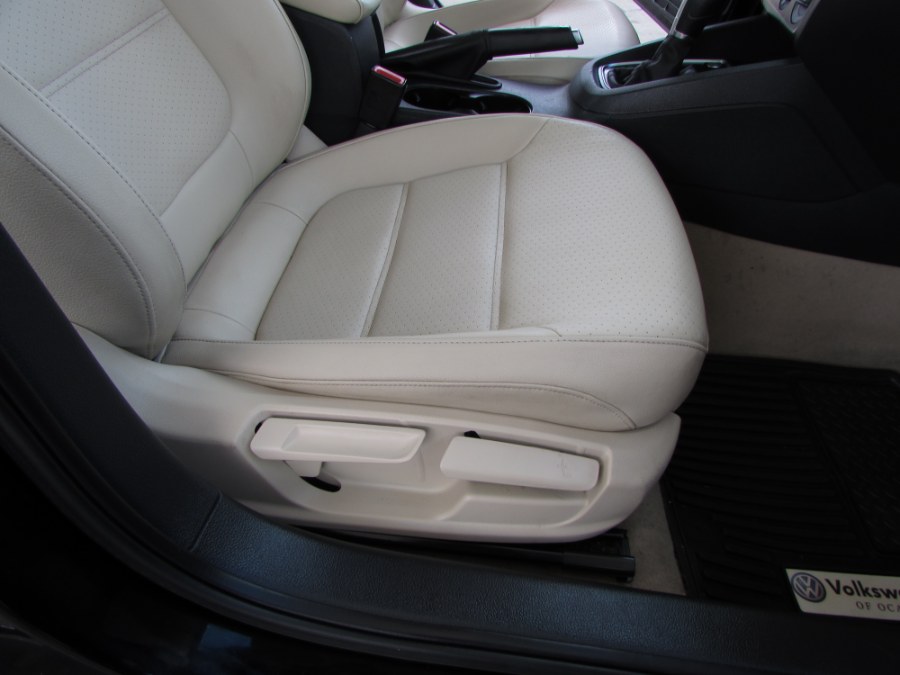 2015 Volkswagen Jetta Sedan 4dr Auto 1.8T SE w/Connectivity PZEV, available for sale in Orlando, Florida | VIP Auto Enterprise, Inc. Orlando, Florida 2015 Volkswagen Jetta Sedan 4dr Auto 1.8T SE w/Connectivity PZEV, available for sale in Orlando, Florida | VIP Auto Enterprise, Inc. Orlando, Florida