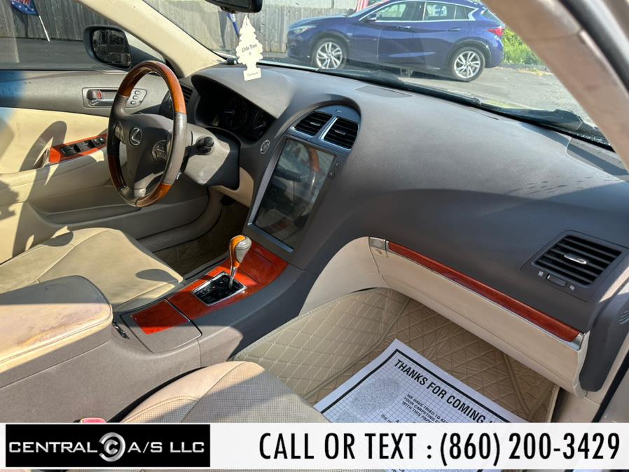 2010 Lexus ES 350 4dr Sdn, available for sale in East Windsor, Connecticut | Central A/S LLC. East Windsor, Connecticut 2010 Lexus ES 350 4dr Sdn, available for sale in East Windsor, Connecticut | Central A/S LLC. East Windsor, Connecticut