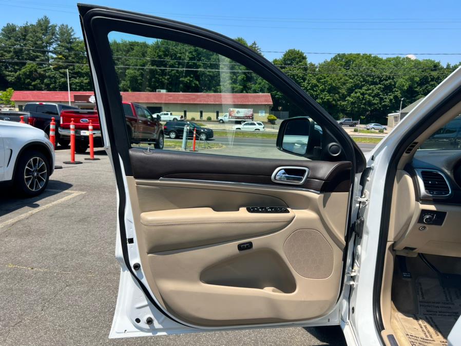 2018 Jeep Grand Cherokee Overland 4x4, available for sale in Berlin, Connecticut | Tru Auto Mall. Berlin, Connecticut 2018 Jeep Grand Cherokee Overland 4x4, available for sale in Berlin, Connecticut | Tru Auto Mall. Berlin, Connecticut