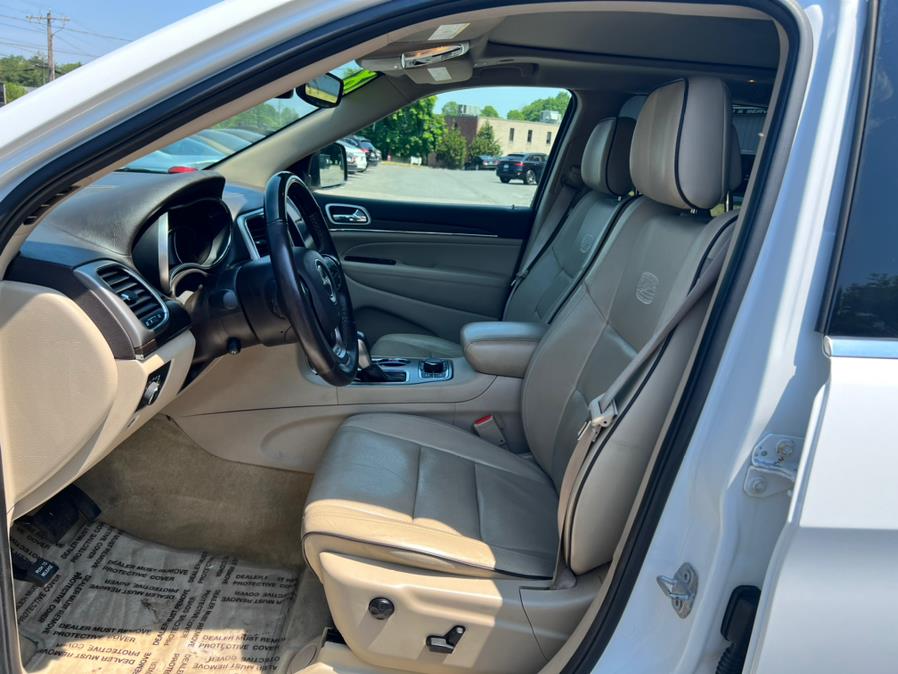 2018 Jeep Grand Cherokee Overland 4x4, available for sale in Berlin, Connecticut | Tru Auto Mall. Berlin, Connecticut 2018 Jeep Grand Cherokee Overland 4x4, available for sale in Berlin, Connecticut | Tru Auto Mall. Berlin, Connecticut