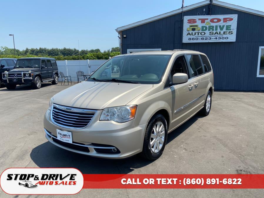 2014 Chrysler Town & Country 4dr Wgn Touring, available for sale in East Windsor, Connecticut | Stop & Drive Auto Sales. East Windsor, Connecticut