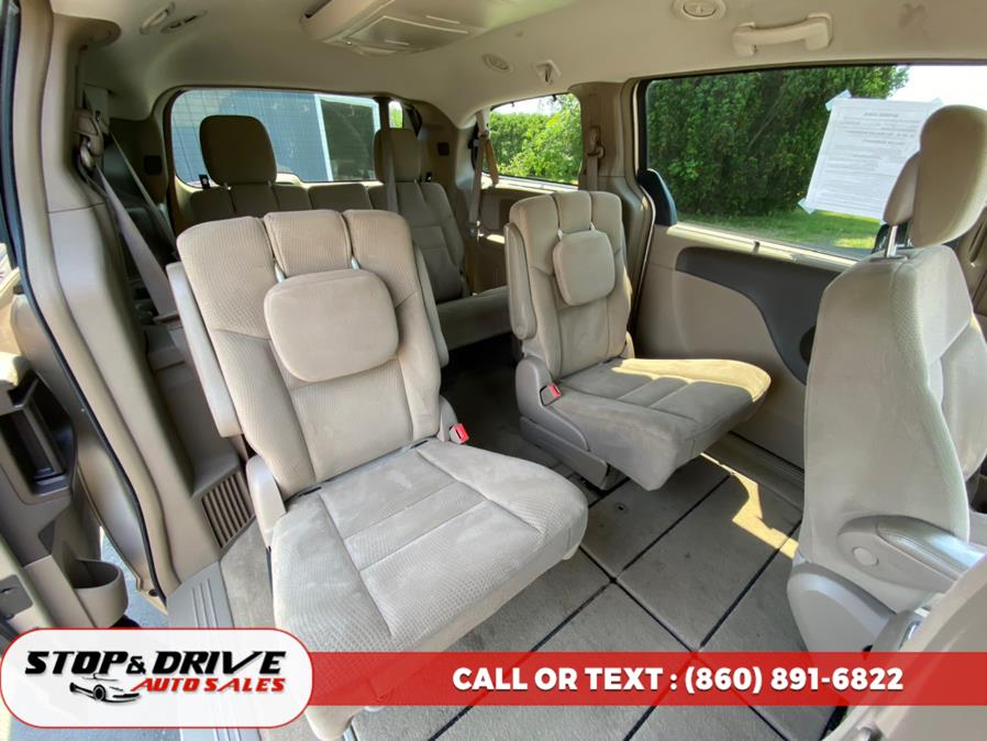 2014 Chrysler Town & Country 4dr Wgn Touring, available for sale in East Windsor, Connecticut | Stop & Drive Auto Sales. East Windsor, Connecticut 2014 Chrysler Town & Country 4dr Wgn Touring, available for sale in East Windsor, Connecticut | Stop & Drive Auto Sales. East Windsor, Connecticut