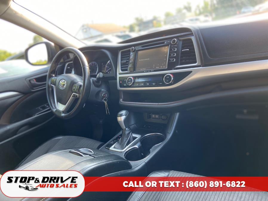 2017 Toyota Highlander LE V6 FWD (Natl), available for sale in East Windsor, Connecticut | Stop & Drive Auto Sales. East Windsor, Connecticut 2017 Toyota Highlander LE V6 FWD (Natl), available for sale in East Windsor, Connecticut | Stop & Drive Auto Sales. East Windsor, Connecticut