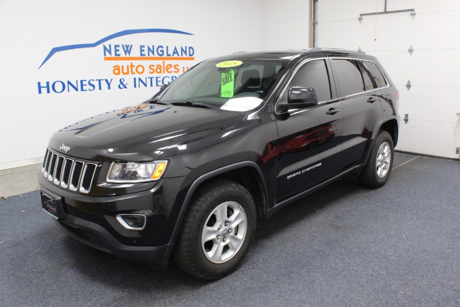 2015 Jeep Grand Cherokee 4WD 4dr Laredo, available for sale in Plainville, Connecticut | New England Auto Sales LLC. Plainville, Connecticut