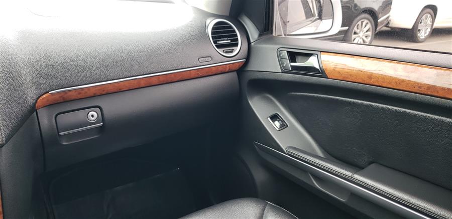 2008 Mercedes-Benz GL-Class 4MATIC 4dr 4.6L, available for sale in Little Ferry, New Jersey | Victoria Preowned Autos Inc. Little Ferry, New Jersey 2008 Mercedes-Benz GL-Class 4MATIC 4dr 4.6L, available for sale in Little Ferry, New Jersey | Victoria Preowned Autos Inc. Little Ferry, New Jersey