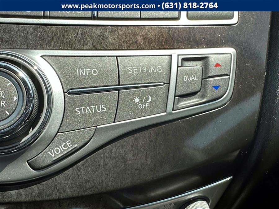 2013 INFINITI JX35 AWD 4dr, available for sale in Bayshore, New York | Peak Automotive Inc.. Bayshore, New York 2013 INFINITI JX35 AWD 4dr, available for sale in Bayshore, New York | Peak Automotive Inc.. Bayshore, New York