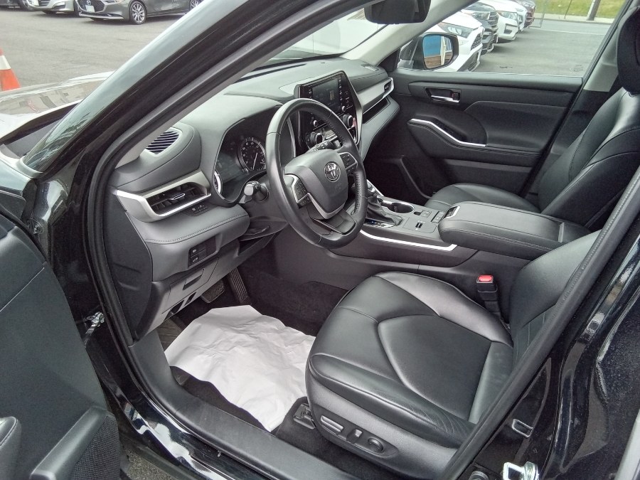 2022 Toyota Highlander XLE FWD (Natl), available for sale in Irvington, New Jersey | NJ Used Cars Center. Irvington, New Jersey 2022 Toyota Highlander XLE FWD (Natl), available for sale in Irvington, New Jersey | NJ Used Cars Center. Irvington, New Jersey