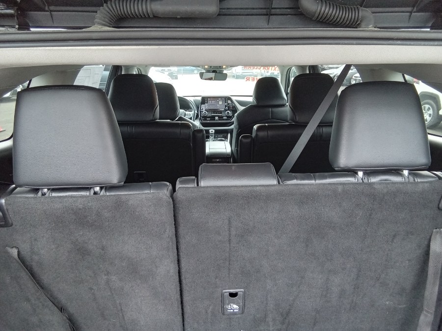 2022 Toyota Highlander XLE FWD (Natl), available for sale in Irvington, New Jersey | NJ Used Cars Center. Irvington, New Jersey 2022 Toyota Highlander XLE FWD (Natl), available for sale in Irvington, New Jersey | NJ Used Cars Center. Irvington, New Jersey
