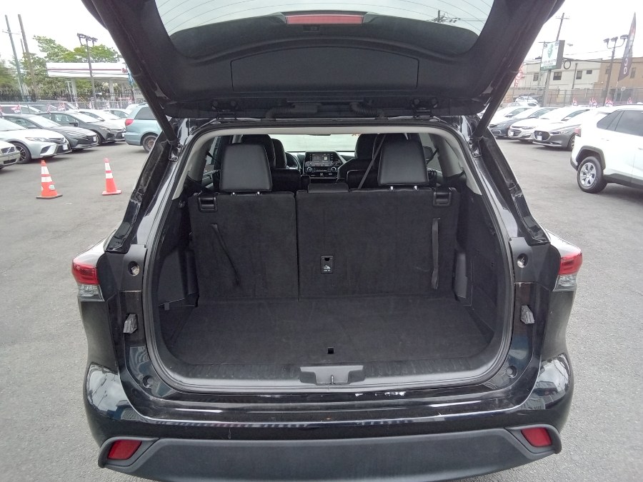 2022 Toyota Highlander XLE FWD (Natl), available for sale in Irvington, New Jersey | NJ Used Cars Center. Irvington, New Jersey 2022 Toyota Highlander XLE FWD (Natl), available for sale in Irvington, New Jersey | NJ Used Cars Center. Irvington, New Jersey
