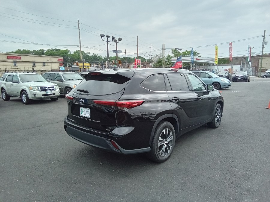 2022 Toyota Highlander XLE FWD (Natl), available for sale in Irvington, New Jersey | NJ Used Cars Center. Irvington, New Jersey 2022 Toyota Highlander XLE FWD (Natl), available for sale in Irvington, New Jersey | NJ Used Cars Center. Irvington, New Jersey