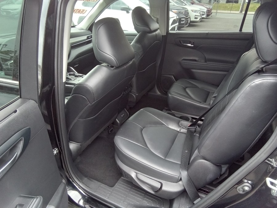 2022 Toyota Highlander XLE FWD (Natl), available for sale in Irvington, New Jersey | NJ Used Cars Center. Irvington, New Jersey 2022 Toyota Highlander XLE FWD (Natl), available for sale in Irvington, New Jersey | NJ Used Cars Center. Irvington, New Jersey