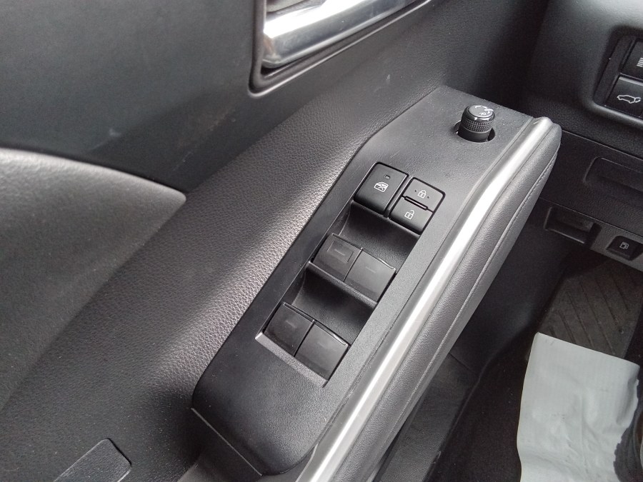 2022 Toyota Highlander XLE FWD (Natl), available for sale in Irvington, New Jersey | NJ Used Cars Center. Irvington, New Jersey 2022 Toyota Highlander XLE FWD (Natl), available for sale in Irvington, New Jersey | NJ Used Cars Center. Irvington, New Jersey