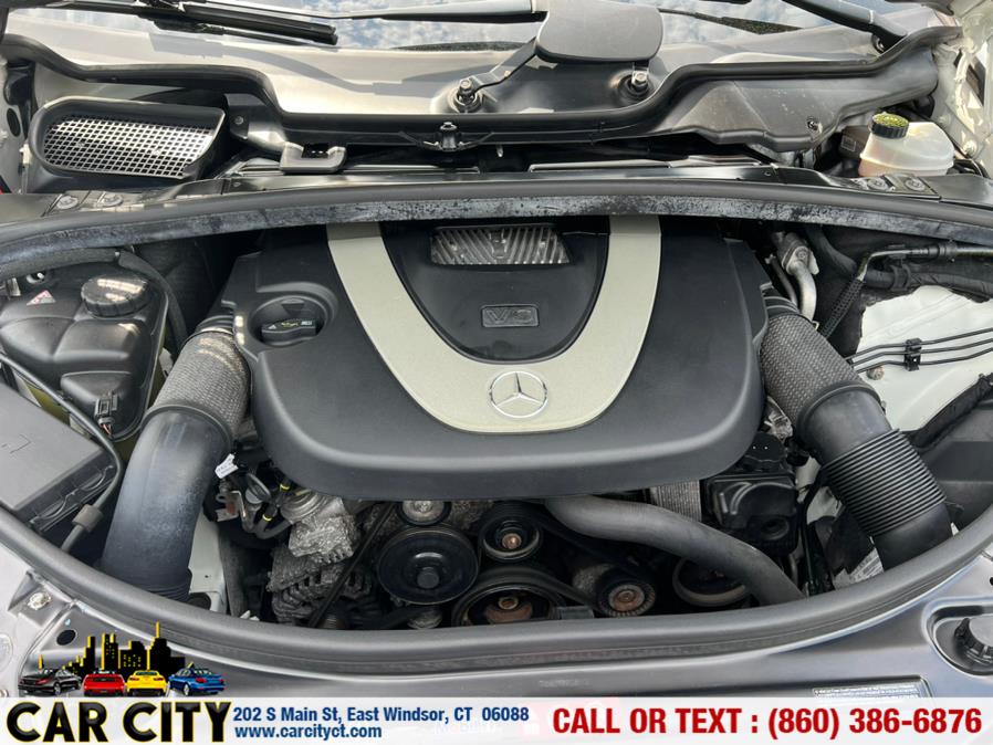 2011 Mercedes-Benz R-Class 4MATIC 4dr R350, available for sale in East Windsor, Connecticut | Car City LLC. East Windsor, Connecticut 2011 Mercedes-Benz R-Class 4MATIC 4dr R350, available for sale in East Windsor, Connecticut | Car City LLC. East Windsor, Connecticut