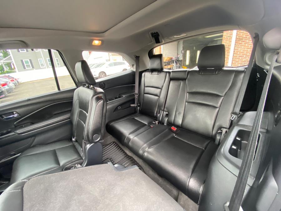 2016 Honda Pilot AWD 4dr Elite w/RES & Navi, available for sale in Hartford, Connecticut | VEB Auto Sales. Hartford, Connecticut 2016 Honda Pilot AWD 4dr Elite w/RES & Navi, available for sale in Hartford, Connecticut | VEB Auto Sales. Hartford, Connecticut