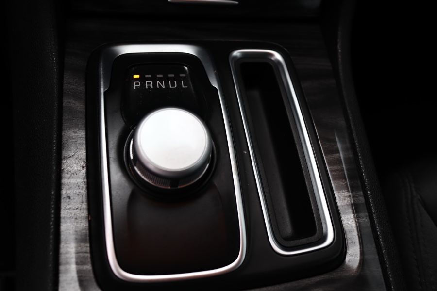 2019 Chrysler 300 Touring RWD, available for sale in Jamaica, New York | Hillside Auto Mall Inc.. Jamaica, New York 2019 Chrysler 300 Touring RWD, available for sale in Jamaica, New York | Hillside Auto Mall Inc.. Jamaica, New York