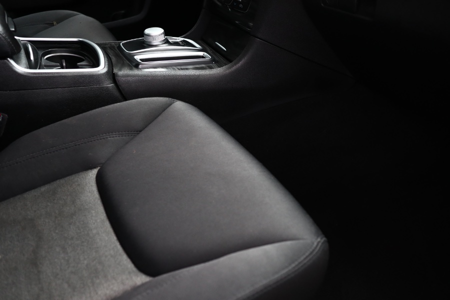 2019 Chrysler 300 Touring RWD, available for sale in Jamaica, New York | Hillside Auto Mall Inc.. Jamaica, New York 2019 Chrysler 300 Touring RWD, available for sale in Jamaica, New York | Hillside Auto Mall Inc.. Jamaica, New York