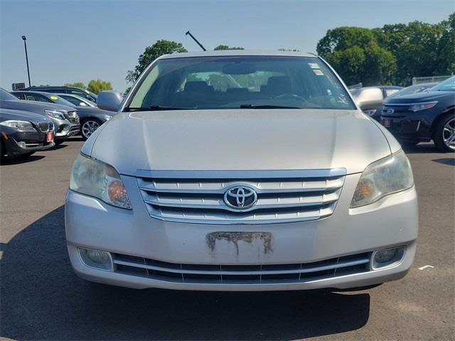 2005 Toyota Avalon XLS, available for sale in Stratford, Connecticut | Wiz Leasing Inc. Stratford, Connecticut 2005 Toyota Avalon XLS, available for sale in Stratford, Connecticut | Wiz Leasing Inc. Stratford, Connecticut