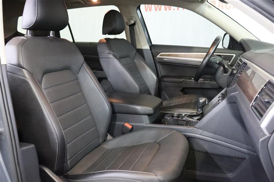 2018 Volkswagen Atlas SEL PREMIUM, available for sale in Paterson, New Jersey | Fast Track Motors. Paterson, New Jersey 2018 Volkswagen Atlas SEL PREMIUM, available for sale in Paterson, New Jersey | Fast Track Motors. Paterson, New Jersey