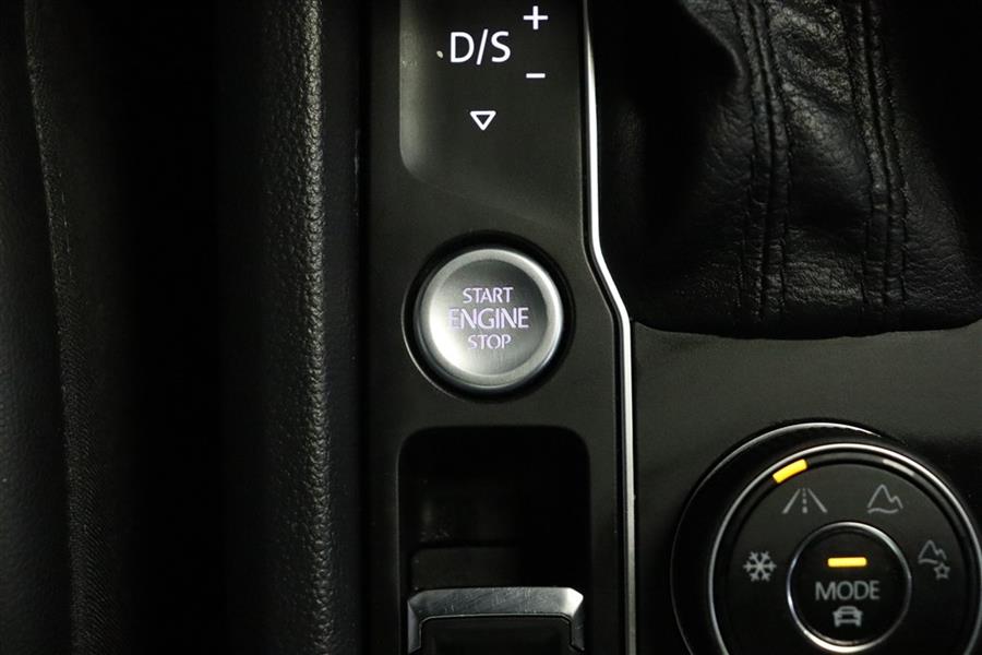 2018 Volkswagen Atlas SEL PREMIUM, available for sale in Paterson, New Jersey | Fast Track Motors. Paterson, New Jersey 2018 Volkswagen Atlas SEL PREMIUM, available for sale in Paterson, New Jersey | Fast Track Motors. Paterson, New Jersey