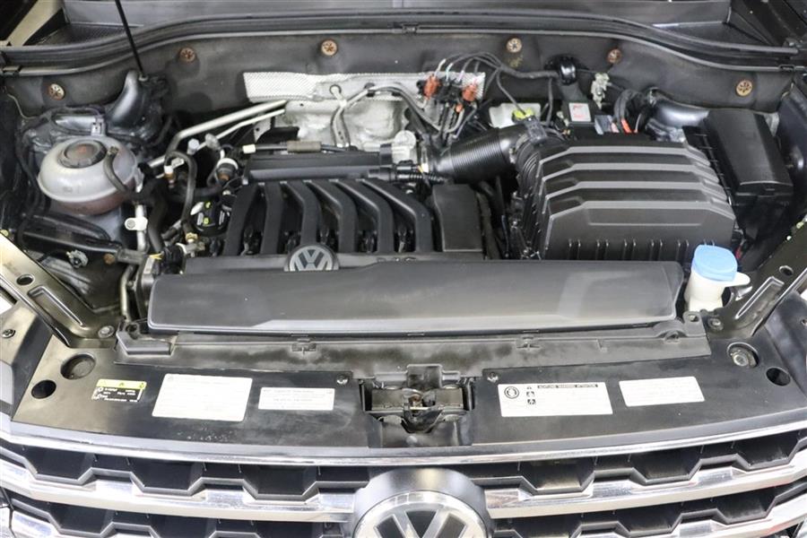 2018 Volkswagen Atlas SEL PREMIUM, available for sale in Paterson, New Jersey | Fast Track Motors. Paterson, New Jersey 2018 Volkswagen Atlas SEL PREMIUM, available for sale in Paterson, New Jersey | Fast Track Motors. Paterson, New Jersey
