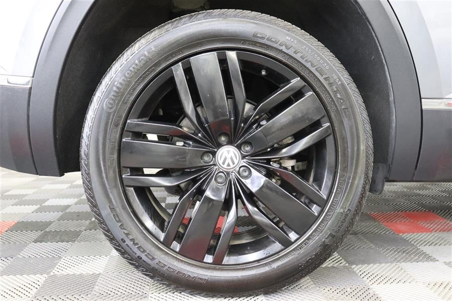 2018 Volkswagen Atlas SEL PREMIUM, available for sale in Paterson, New Jersey | Fast Track Motors. Paterson, New Jersey 2018 Volkswagen Atlas SEL PREMIUM, available for sale in Paterson, New Jersey | Fast Track Motors. Paterson, New Jersey